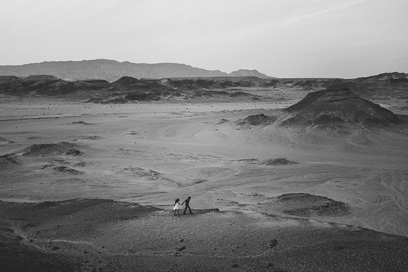 egypt desert engagement photographer
